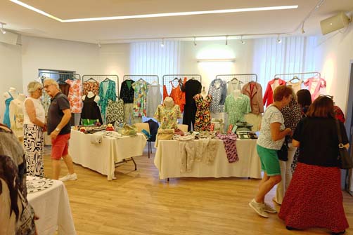 https://www.ville-sollies-pont.fr/photo/img/actualites/2025/Exposition/l_Atelier_13-15.06/expo_3-8_(5).jpg?time=1749626104444