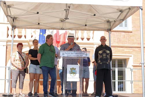 https://www.ville-sollies-pont.fr/photo/img/actualites/2025/forum_assos/forum_6_(5).jpg?time=1757339307900
