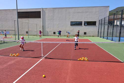 https://www.ville-sollies-pont.fr/photo/img/actualites/2025/tennis/handi_friendly_19.06/tennis_(2).jpg?time=1750408948928