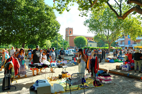 https://www.ville-sollies-pont.fr/photo/img/actualites/2026/COF/vide_grenier_27.09/VG_COF_(2).jpg?time=1790607173669