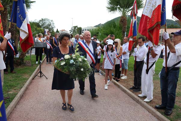 https://www.ville-sollies-pont.fr/photo/img/actualites/2026/Comm%C3%A9moration/24.08_Lib%C3%A9/Lib%C3%A9ration_(4).jpg?time=1787666731471