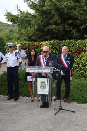 https://www.ville-sollies-pont.fr/photo/img/actualites/2026/Comm%C3%A9moration/24.08_Lib%C3%A9/Lib%C3%A9ration_(4).jpg?time=1787666731471