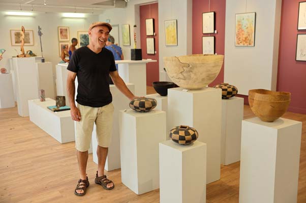 https://www.ville-sollies-pont.fr/photo/img/actualites/2026/Exposition/Expo_le_myst%C3%A8re_figuier_r%C3%A9v%C3%A9l%C3%A9_28-30.08/expo_(1).jpg?time=1788185207546
