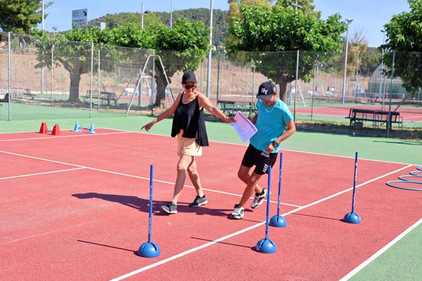 https://www.ville-sollies-pont.fr/photo/img/actualites/2026/TCSP/handi_friendly_tour_16.06/handi_tennis_(1).jpg?time=1781688751428