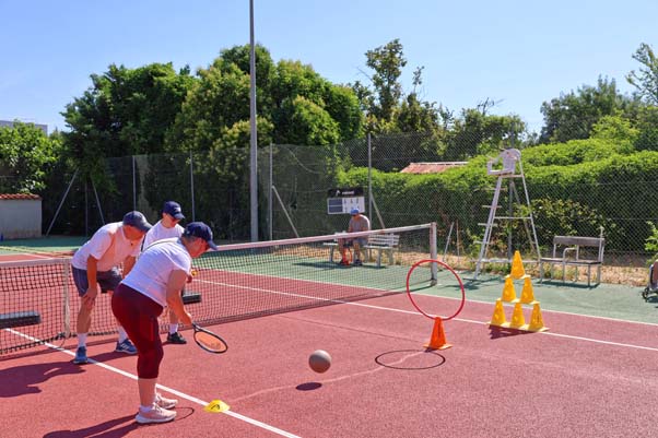 https://www.ville-sollies-pont.fr/photo/img/actualites/2026/TCSP/handi_friendly_tour_16.06/handi_tennis_(1).jpg?time=1781688751428