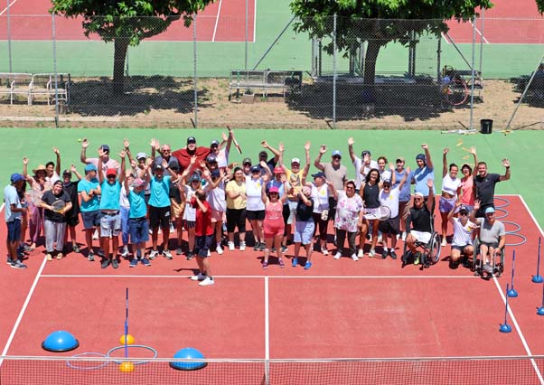 https://www.ville-sollies-pont.fr/photo/img/actualites/2026/TCSP/handi_friendly_tour_16.06/handi_tennis_(1).jpg?time=1781688751428