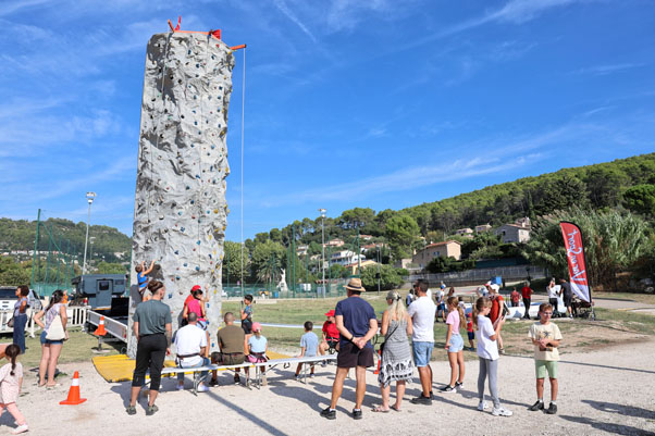 https://www.ville-sollies-pont.fr/photo/img/actualites/2026/Var_en_sport_4.10/Var_en_sport_(4).jpg?time=1791209212385