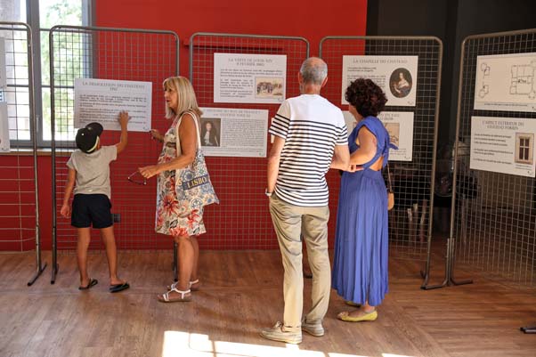 https://www.ville-sollies-pont.fr/photo/img/actualites/2026/patrimoine/expo_3_ch%C3%A2teaux/expo_les_3_ch%C3%A2teaux_(1).jpg?time=1789997434819