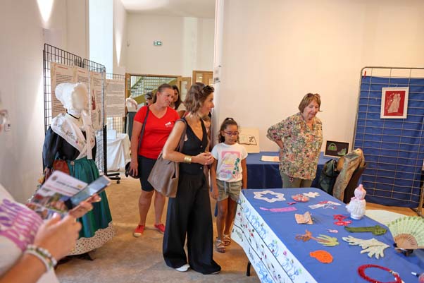 https://www.ville-sollies-pont.fr/photo/img/actualites/2026/patrimoine/expo_boutis_costume_proven%C3%A7al/expo_boutis_costume_(3).jpg?time=1789997697276