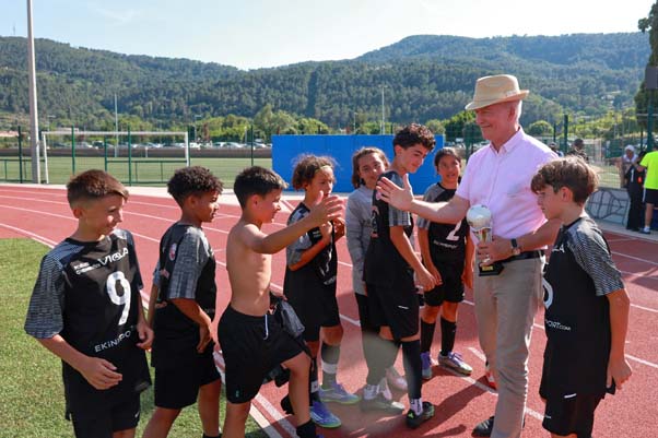 https://www.ville-sollies-pont.fr/photo/img/actualites/2026/tournoi_des_cerises/U12-13/U12-13_(4).jpg?time=1779867409576