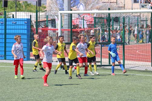 https://www.ville-sollies-pont.fr/photo/img/actualites/2026/tournoi_des_cerises/U8-9/U8-9_(1).jpg?time=1779702504500